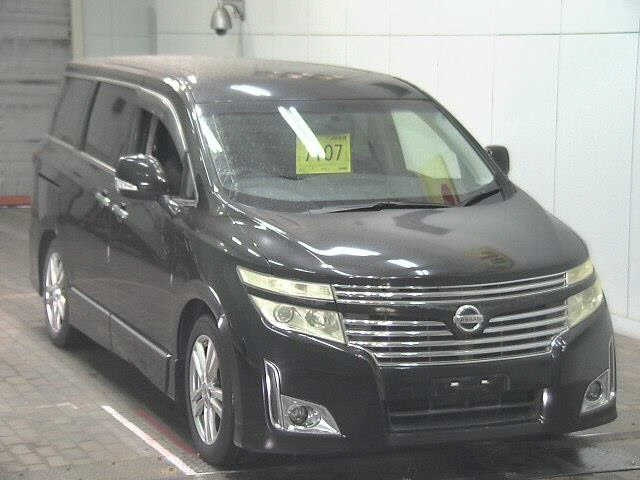 NISSAN ELGRAND 2011