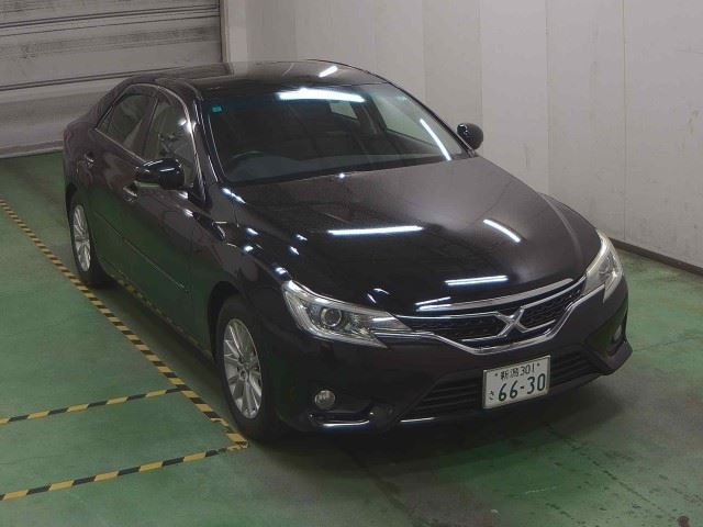 TOYOTA MARK X 2013
