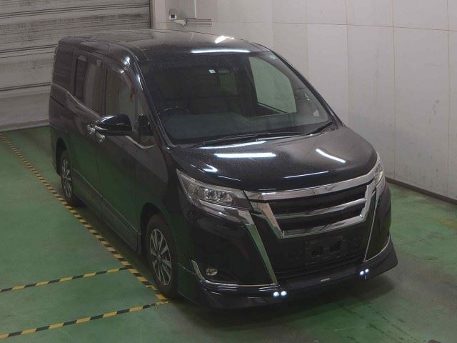 TOYOTA ESQUIRE 2018