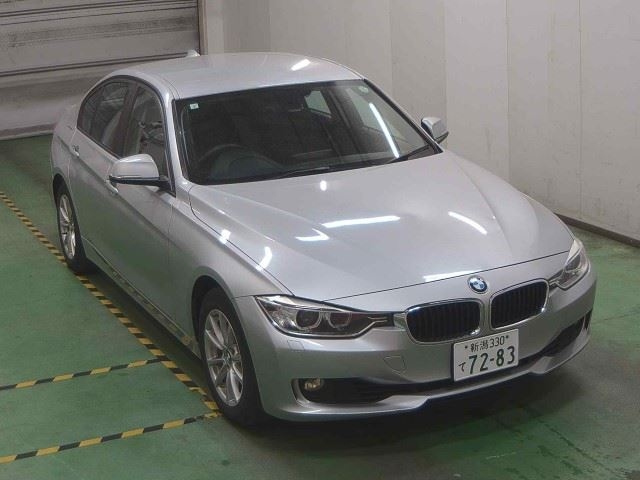 BMW 3 SERIES 2013