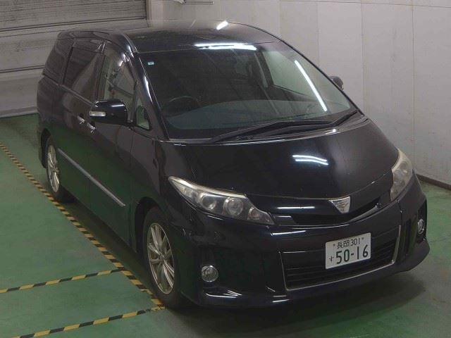 TOYOTA ESTIMA 2013