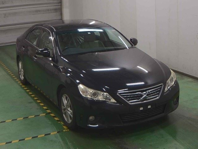 TOYOTA MARK X 2010