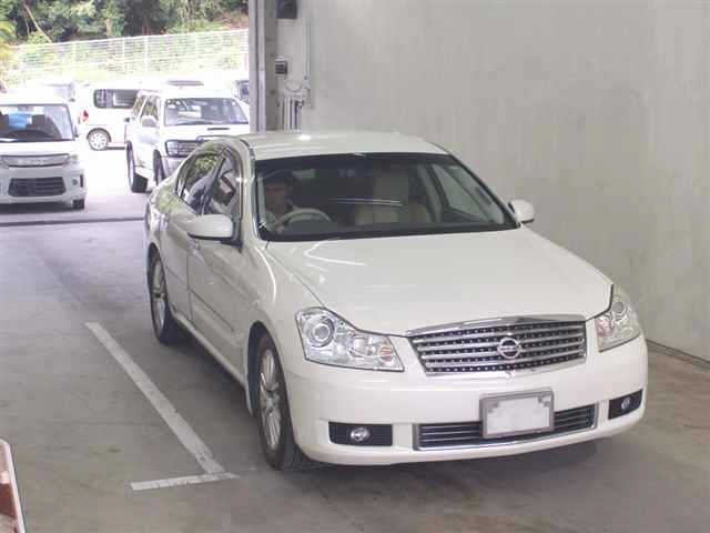 NISSAN FUGA