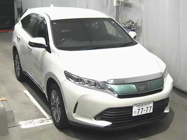 TOYOTA HARRIER 2017