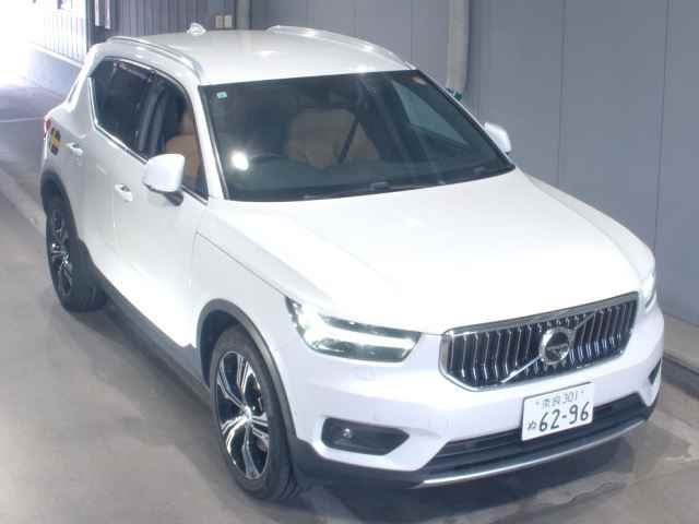 VOLVO XC40 2021