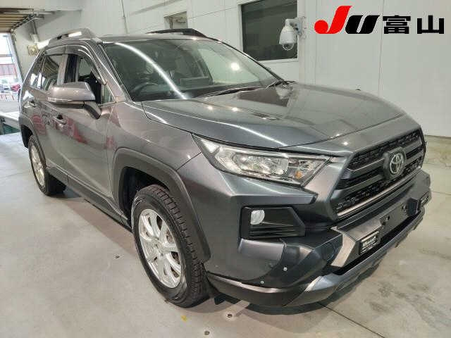 TOYOTA RAV4 2021