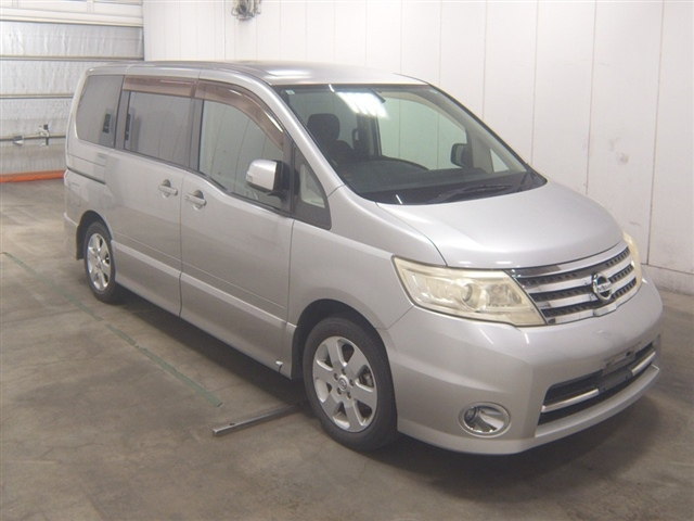 NISSAN SERENA