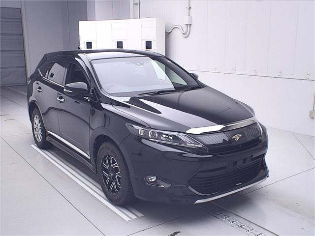TOYOTA HARRIER 2017
