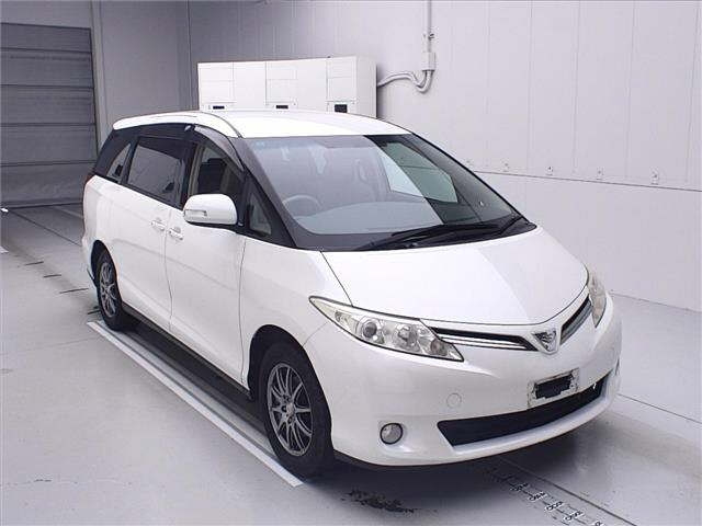 TOYOTA ESTIMA 2010