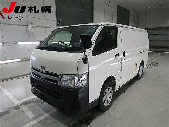 TOYOTA HIACE VAN 2012