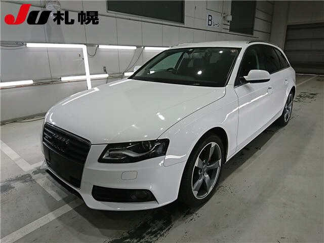 AUDI A4 2010