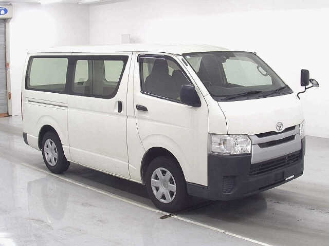 TOYOTA REGIUS ACE VAN