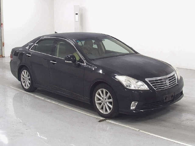 TOYOTA CROWN 2010