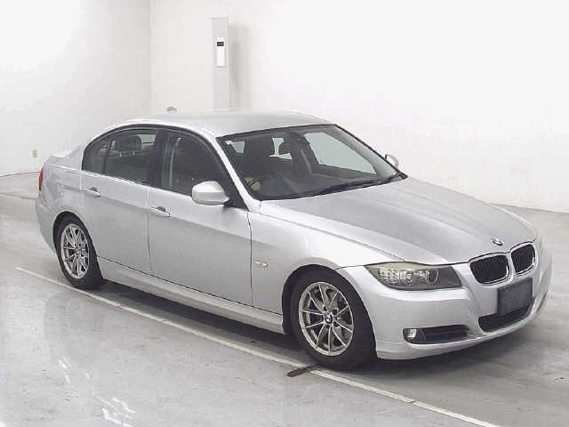 BMW 3 SERIES 2010