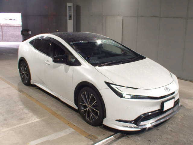 TOYOTA PRIUS 2023