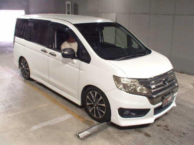 HONDA STEP WAGON 2012