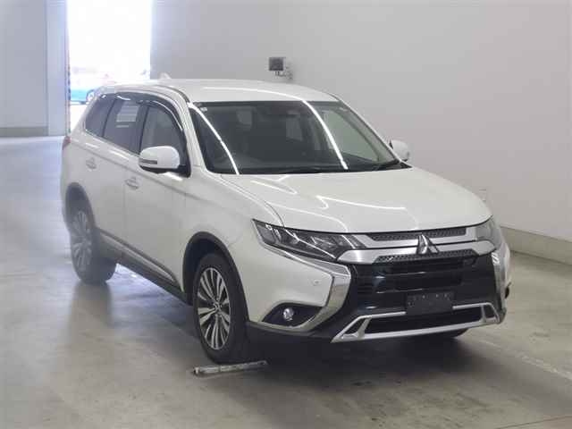 MITSUBISHI OUTLANDER 2018