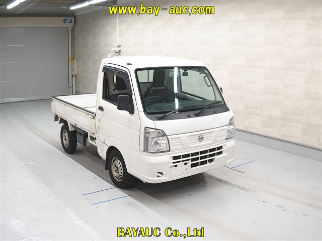 NISSAN CLIPPER TRUCK 2015