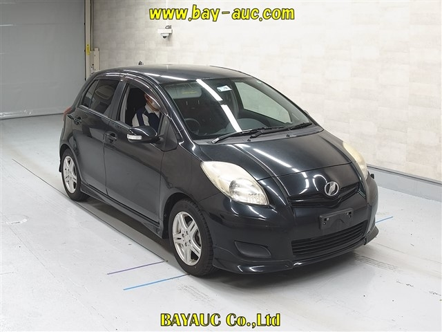 TOYOTA VITZ 2009