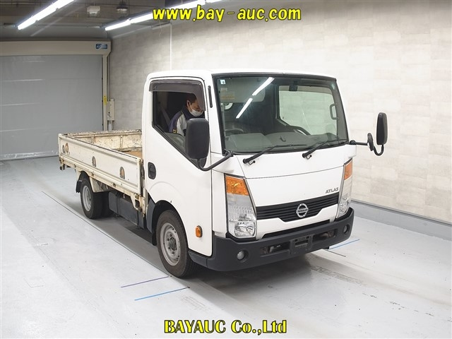 NISSAN ATLAS 2013