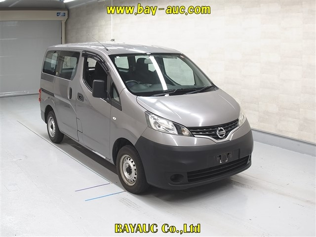 NISSAN NV200 2019