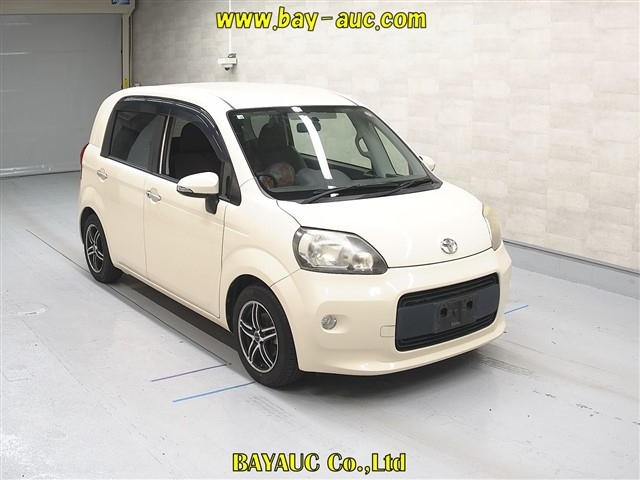 TOYOTA PORTE 2012