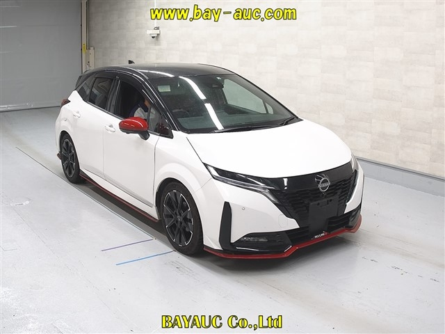 NISSAN AURA