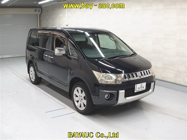 MITSUBISHI DELICA D5 2008