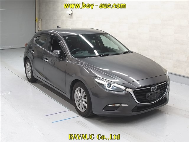 MAZDA AXELA 2017
