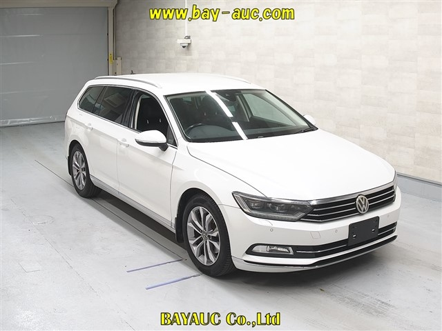 VOLKSWAGEN PASSAT VARIANT 2015