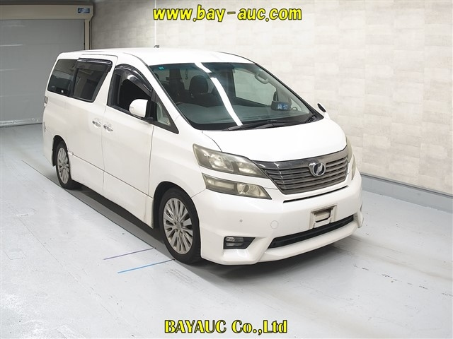 TOYOTA VELLFIRE 2009