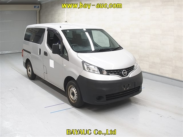 NISSAN NV200 2020