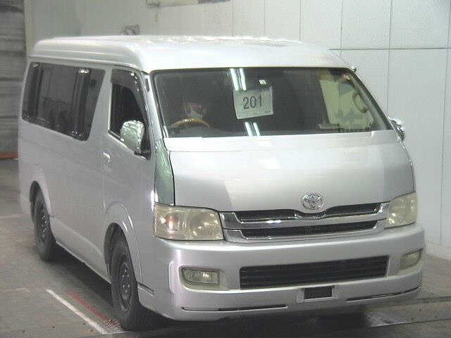 TOYOTA HIACE 2005