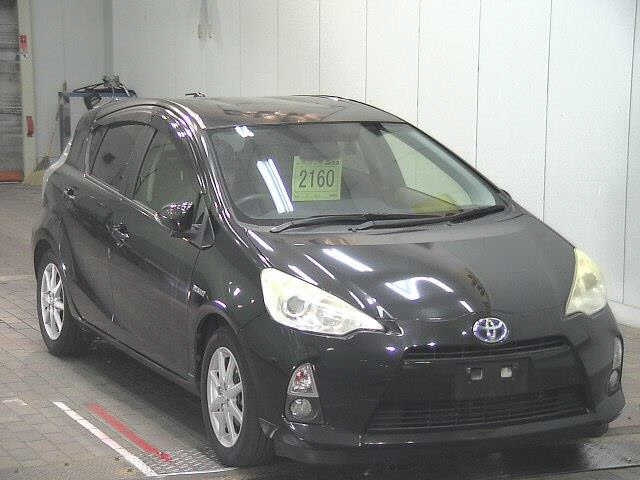TOYOTA AQUA 2012