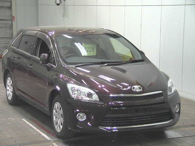 TOYOTA MARK X ZIO 2013