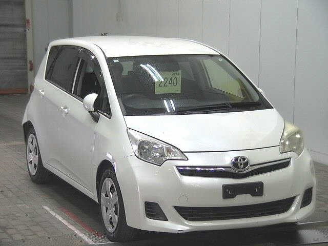 TOYOTA RACTIS 2010