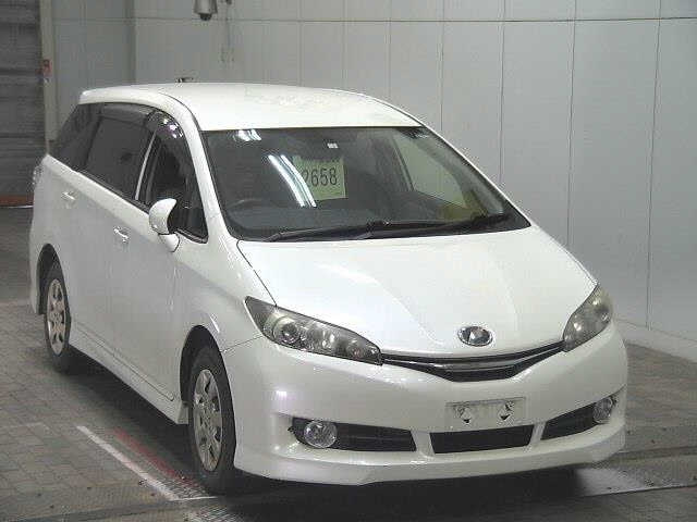 TOYOTA WISH 2014