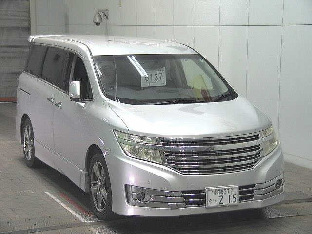 NISSAN ELGRAND 2010