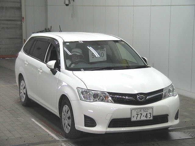 TOYOTA COROLLA FIELDER 2013