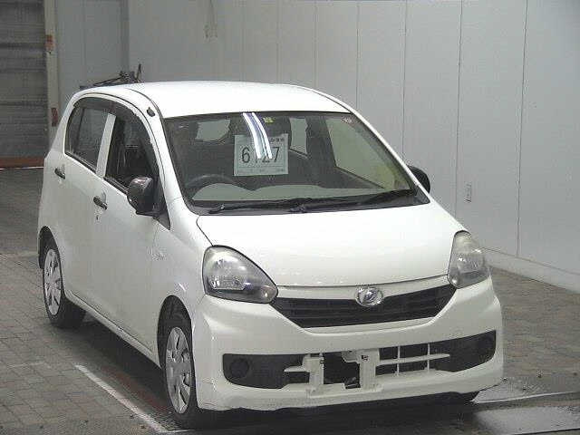 DAIHATSU MIRA E S 2014
