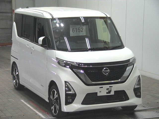 NISSAN ROOX