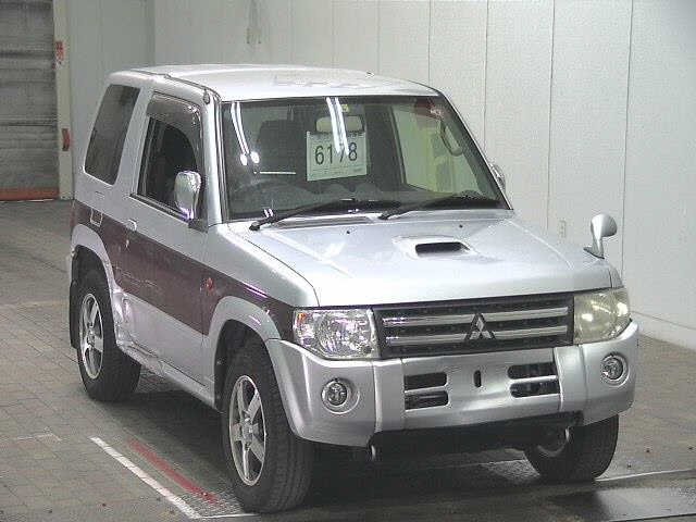 MITSUBISHI PAJERO MINI 2010