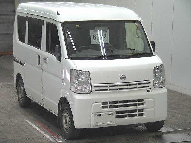 NISSAN CLIPPER VAN