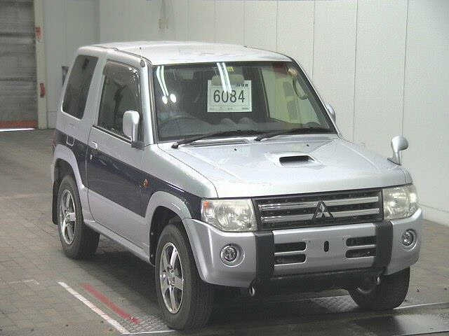 MITSUBISHI PAJERO MINI 2011