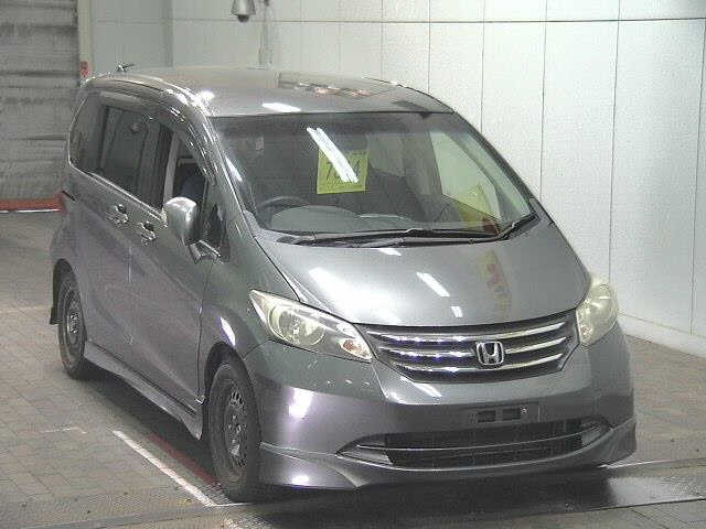 HONDA FREED 2010