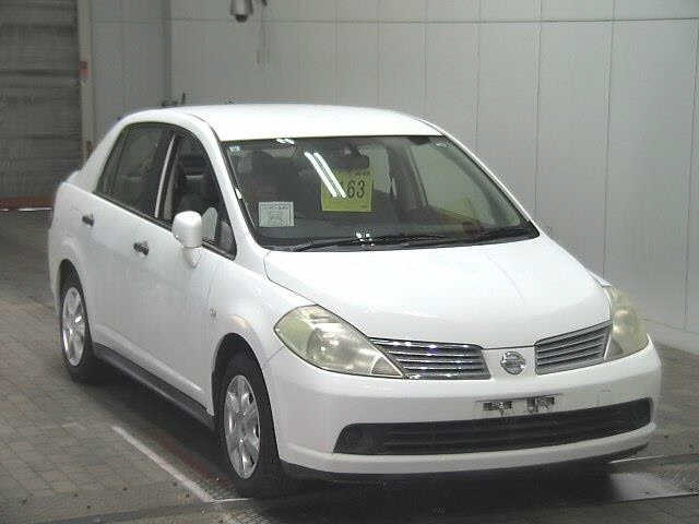 NISSAN TIIDA LATIO