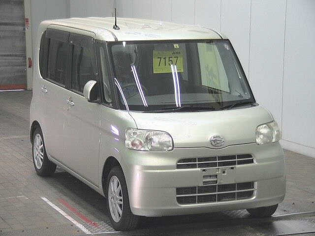 DAIHATSU TANTO 2012