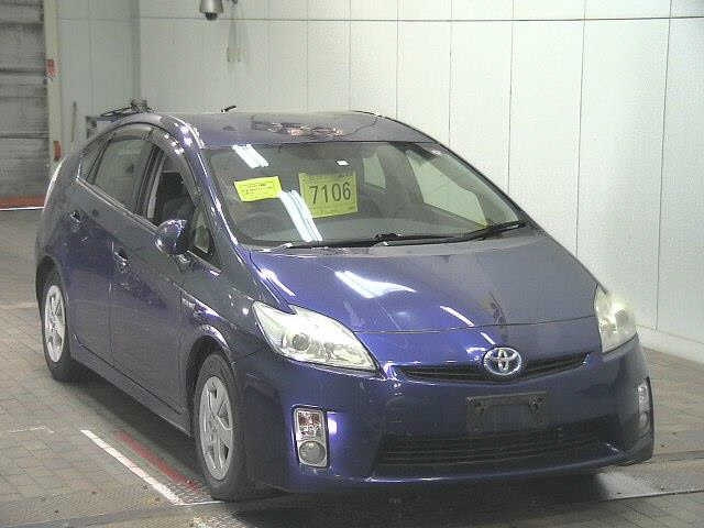 TOYOTA PRIUS 2010