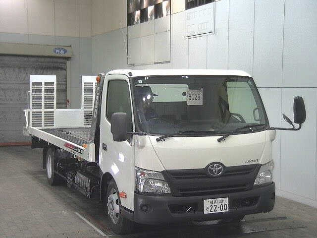 TOYOTA DYNA 2013