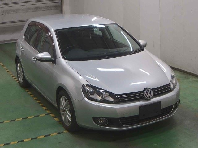 VOLKSWAGEN GOLF 2011